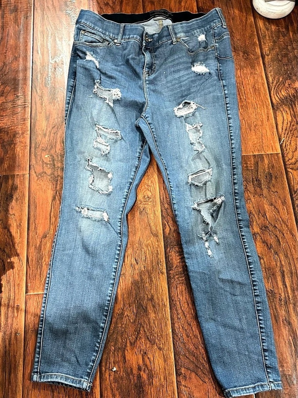 TORRID Bombshell High-Rise Destructed Skinny Jean Blue Waist 18R